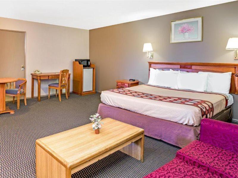 ซูเปอร์ 8 บาย วินด์แฮม อัพแลนด์ ออนแทริโอ แคลิฟอร์เนีย Hotel อัปแลนด์ ภายนอก รูปภาพ